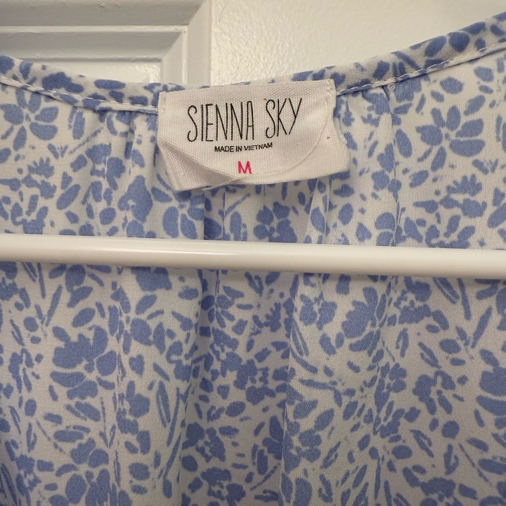 NWOT Sienna Sky Blue and White Puff Sleeve Blouse with Tie Front- - Picture 2 of 4